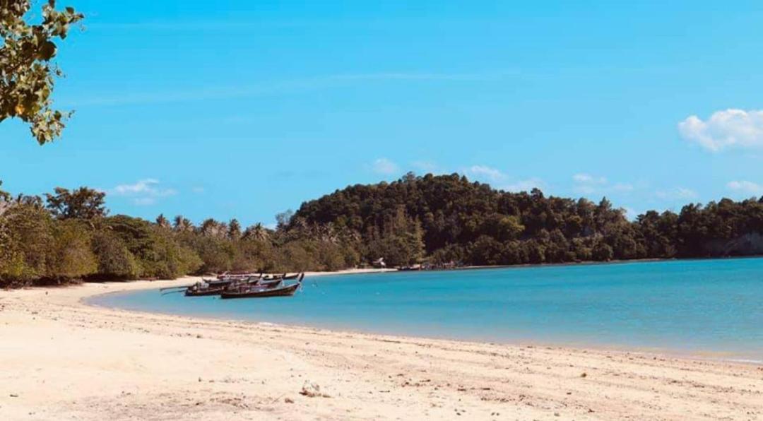 Koh Yao Noi Beach Resort Exterior photo