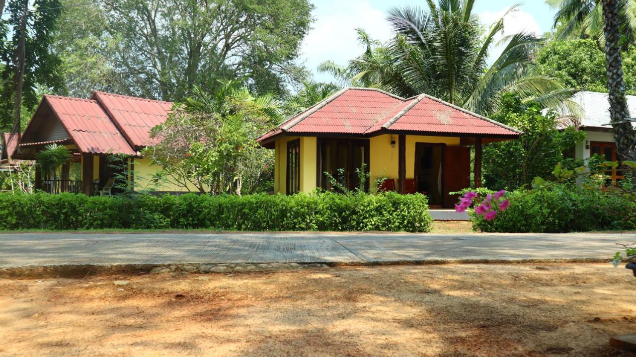 Koh Yao Noi Beach Resort Exterior photo